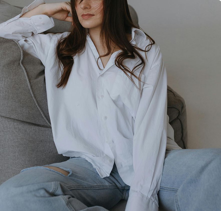 What are common symptoms of uterine fibroids?